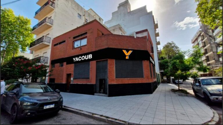 Yacoub pone a punto su sucursal de Mar del Plata, en La Perla