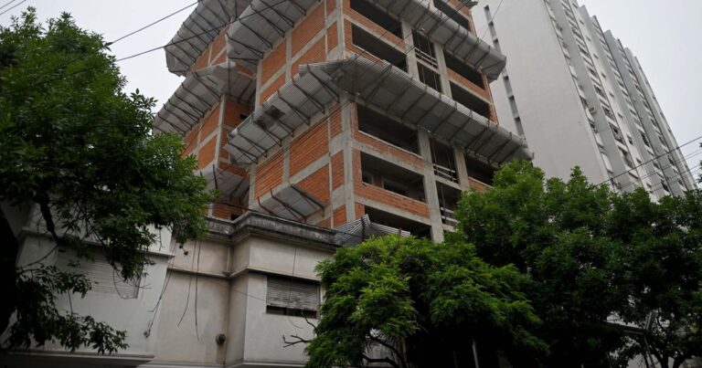 Yacoub concretó la compra de ABES y reorganiza once obras en La Plata