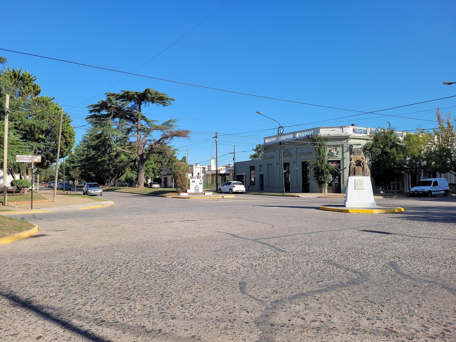 Una calle del centro de Coronel Brandsen