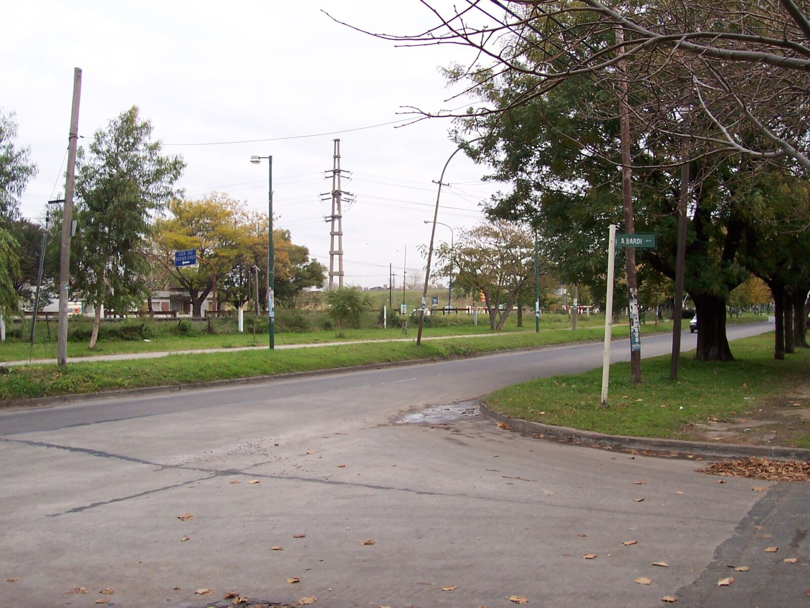 Las vías del ferrocarril a la altura de Don Bosco
