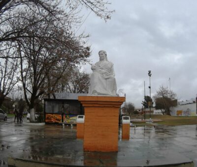 El Monumento a la Madre, en Los Hornos