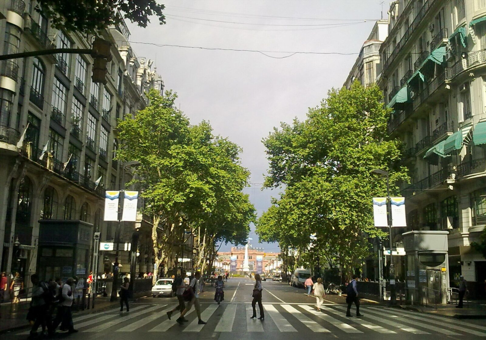 La Avenida de Mayo a la altura de Perú, en Monserrat