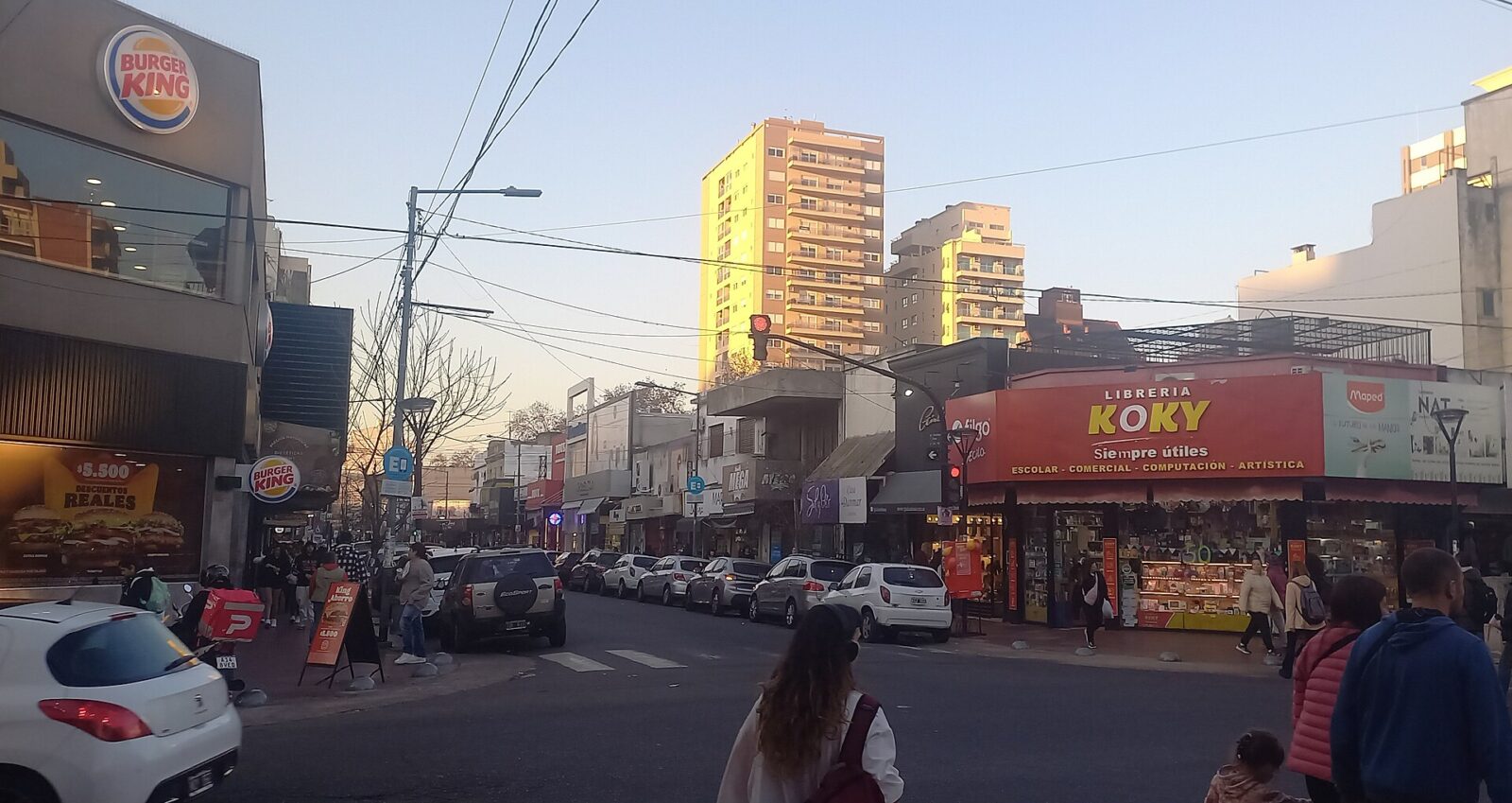 La esquina de Alvear y Pacífico Rodríguez, en Villa Ballester